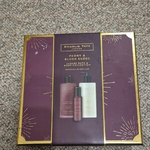 Charlie Tate Peony & Blush Suede Luxury Bath And Body Set New In Box